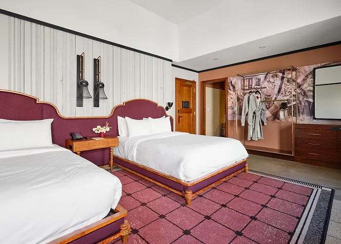 Detroit Foundation Hotel